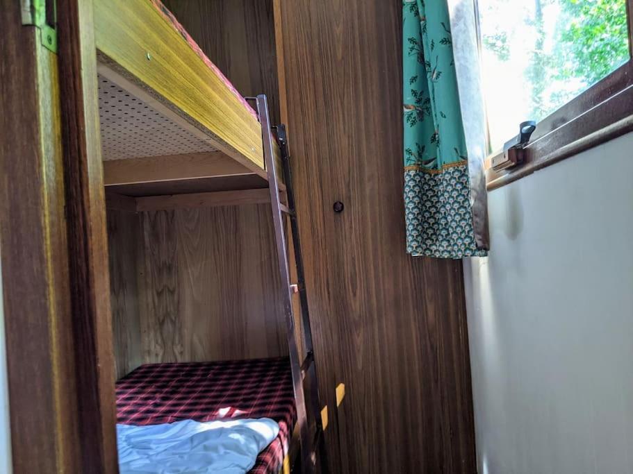 Sfeervol Chaletje In Een Rustige Bosrijke Omgeving Diessen Exterior foto