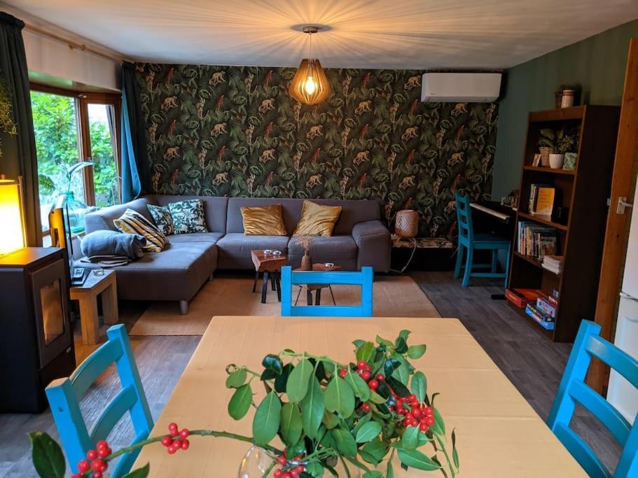 Sfeervol Chaletje In Een Rustige Bosrijke Omgeving Diessen Exterior foto